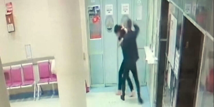 Darbettiği doktoru tehdit edince tutuklanmıştı, tahliye oldu