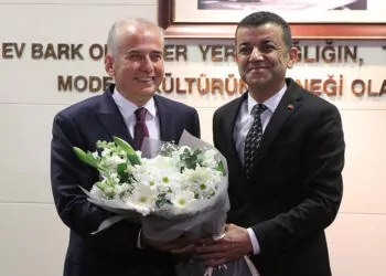 Denizli büyükşehir belediye başkanı chp'li çavuşoğlu mazbatasını aldı