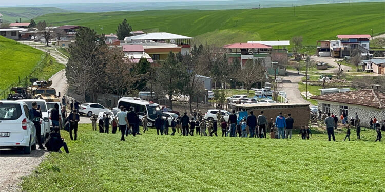 Diyarbakır'da 1 kişinin öldüğü muhtarlık kavgasında 5 tutuklama
