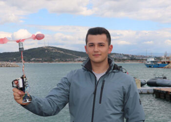 Denizciler için işitsel rüzgar ölçer tasarladılar