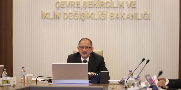 Deprem konutlarının teslimi 2025'te tamamlanacak