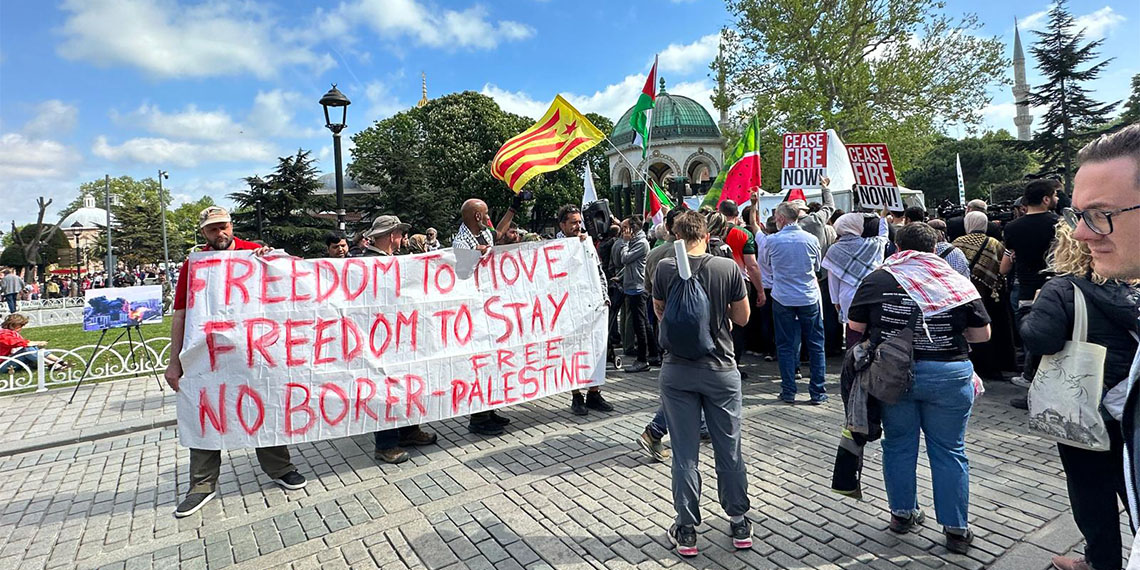 Uluslararası Özgürlük Filosu Koalisyonu, Guinea-Bissau'nun İsrail'in baskıları sonucu filodaki 2 gemiden bayraklarını çekmesi üzerine basın açıklaması yaptı. Açıklamada, yapılan baskı ve engelleme girişimlerine karşılık, filonun kararlılıkla yoluna devam edeceği ve yola çıkmak için her türlü girişimde bulunacağı ifade edildi.