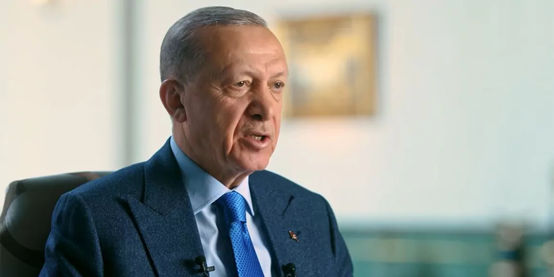 Cumhurbaşkanı recep tayyip erdoğan, ramazan bayramı mesajında, "rekabet seviyesi çok yüksek bir seçimden yeni çıkmış aziz milletimizden, kırgınlıkları gidermek için bayramı fırsata çevirmelerini istirham ediyorum" dedi.