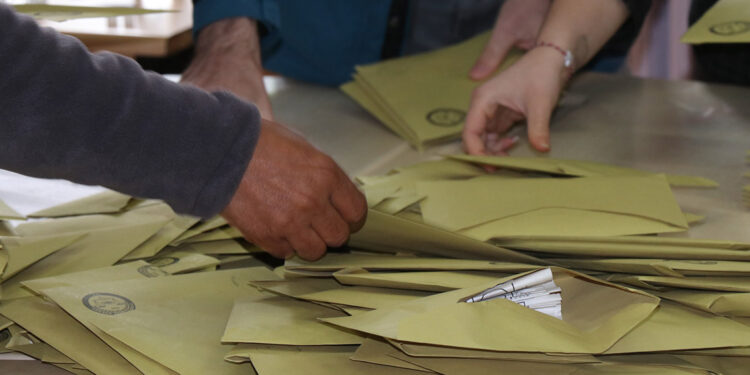Edirne'de sayılmayan oyların çöpe atıldığı iddiasına soruşturma