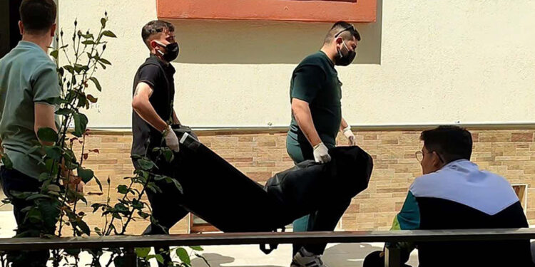 Elektrikli ısıtıcıdan çıkan yangında öldü