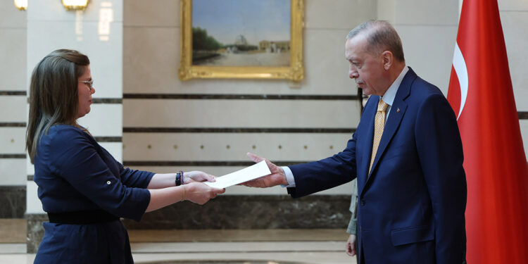 Erdoğan, Ruanda ve Nikaragua büyükelçilerini kabul etti