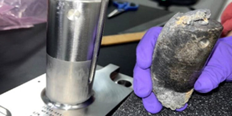 Evin çatısına düşen nesnenin ISS’ten düştüğü doğrulandı