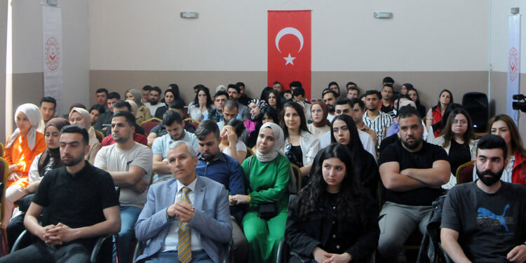 Evlilik kredisi başvurusu kabul edilen çiftlere aile eğitimi