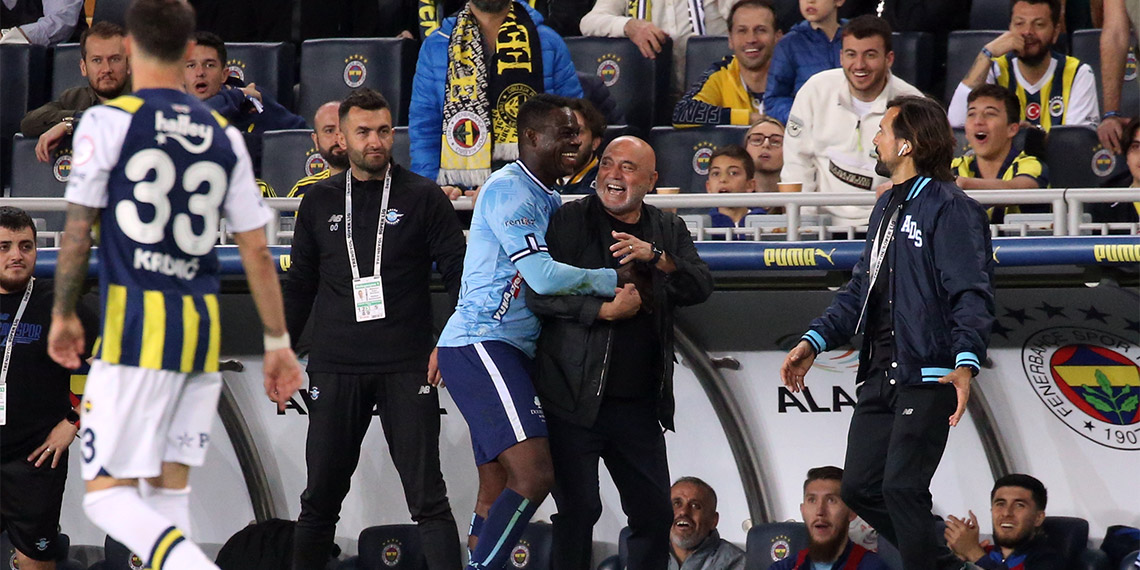 Adana Demirspor Teknik Direktörü Hikmet Karaman, “Türk futbolunda ne olduğu belli değil. Mutlaka bazen ona göre de takım yapabiliyorsunuz. Fenerbahçe'nin yaşadıkları bana göre takımı pozitif yönde etkiledi. Bugün Dzeko ve Tadic’in diğer maçlara oranla daha iyi oynadıklarını düşünüyorum” dedi.