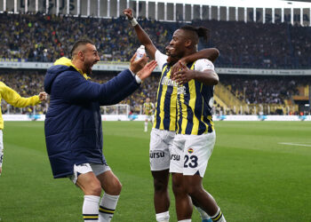 Derbinin kazananı Fenerbahçe oldu