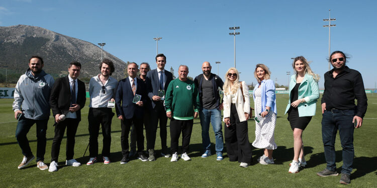 Fatih Terim, Yunanistan'a giden Türk basınını misafir etti