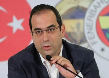 Fenerbahçe'de Şekip Mosturoğlu, adaylığını resmen duyurdu