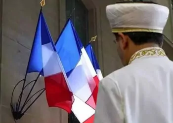 Fransa, cezayirli imamı sınır dışı etti
