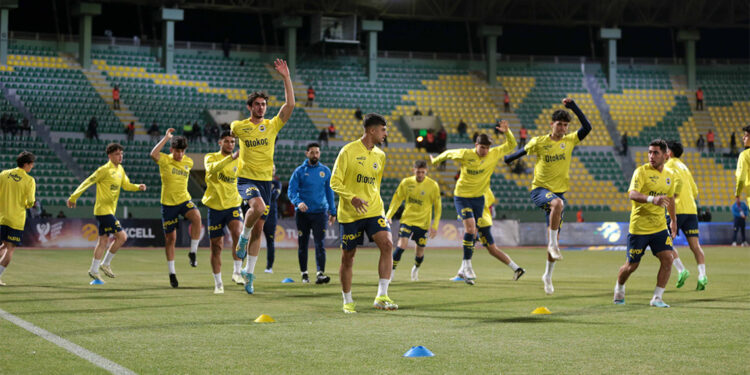 Derbide Fenerbahçe sahadan çekildi