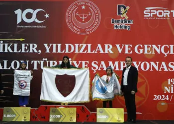Türkiye geleneksel türk okçuluk şampiyonasında madalyalar verildi
