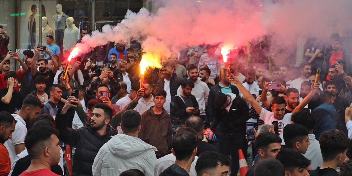 Güneydoğu Anadolu Bölgesi'nde 4 takım kendi gruplarında sezonu lider tamamlayıp bir üst lige yükseldi.