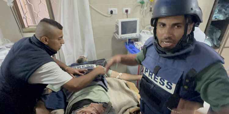 Gazze'deki TRT ekibine hava saldırısı