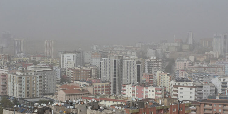 Güneydoğu Anadolu'da toz taşınımı