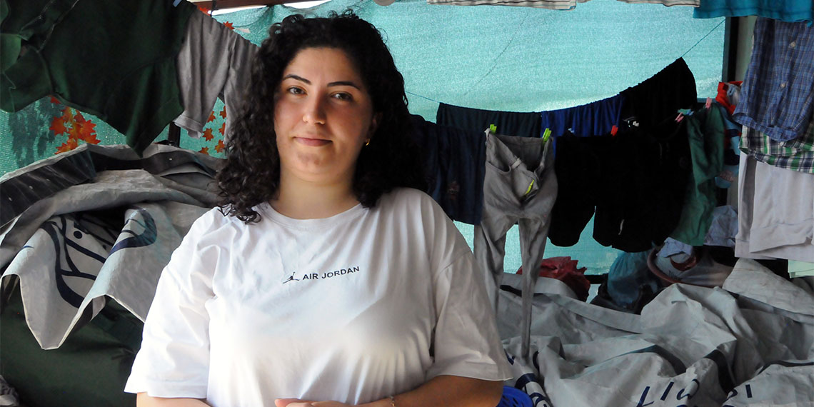 Hatay'da hava sıcaklığının artması ile haşere, sinek ve sürüngen sıkıntısı baş gösterdi. Konteynerlerde sinek ve böcek sayısı artarken, yapılan çalışmaların yetersiz olduğu öne sürüldü.