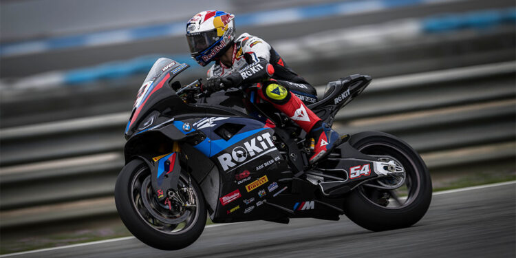 Toprak Razgatlıoğlu Hollanda'da zafer kazandı