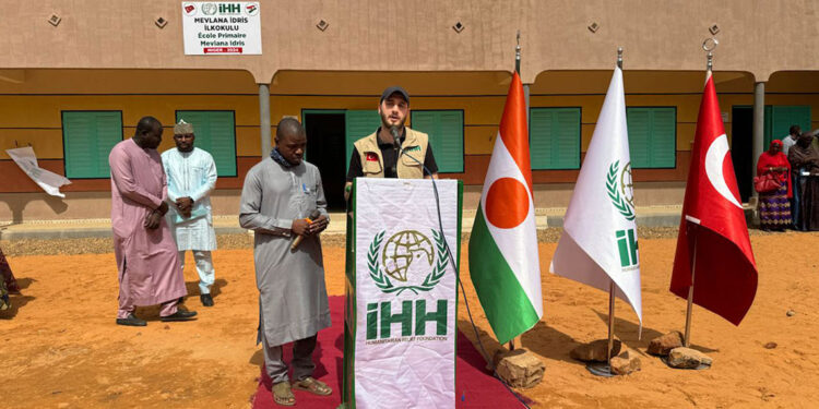 İHH Nijer’de Mevlana İdris İlkokulu’nu açtı
