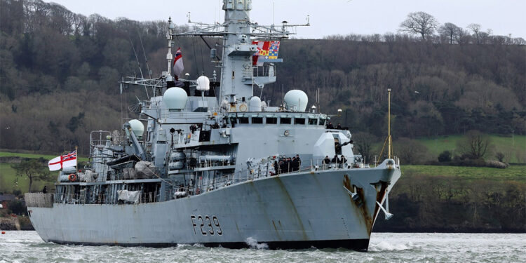 Gazze'ye Kraliyet Donanması'ndan destek