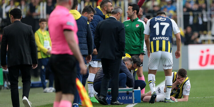 İsmail Yüksek'in ayak bileği bağında kopma tespit edildi