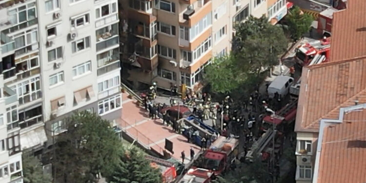 Sarıyer belediye meclis üyesi yangında ölen yakınının cenazesini aldı