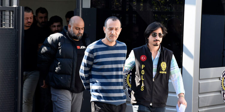 Gece kulübündeki yangında gözaltına alınan 11 kişi adliyede