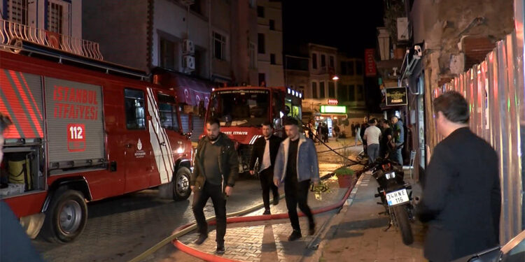 Tarihi Tahta Minare Hamamı'nda yangın