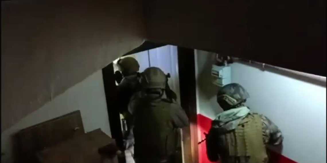 İstanbul'da Mahzen-34 operasyonunda elebaşılığı Sezai Gülmez'in yaptığı organize suç örgütü çökertildi. Operasyonda 9 şüpheli gözaltına alındı.