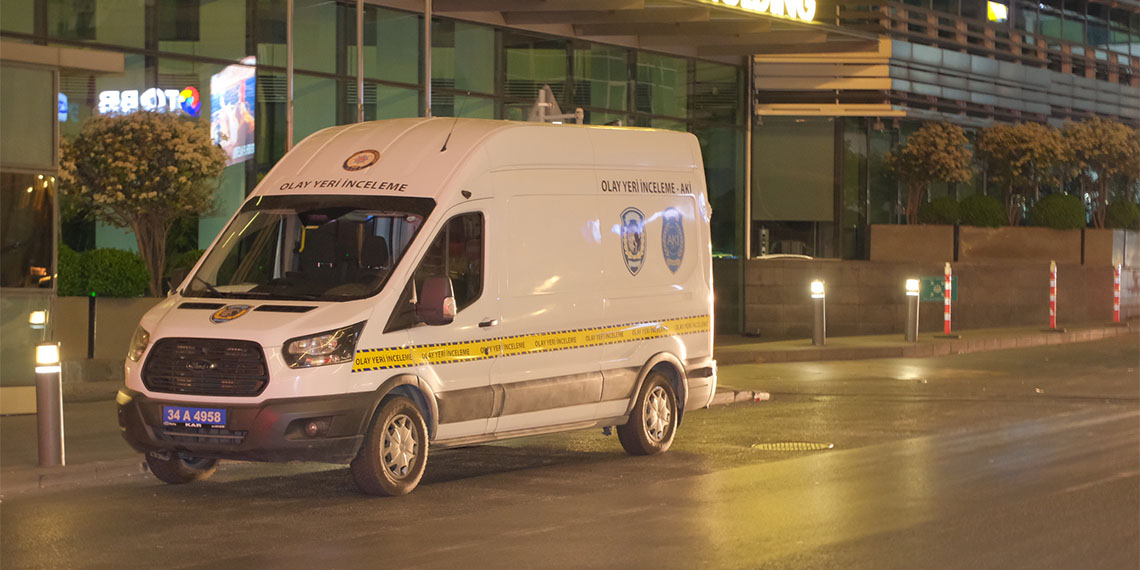 Zorlu Holding binasına silahla ateş açıldı