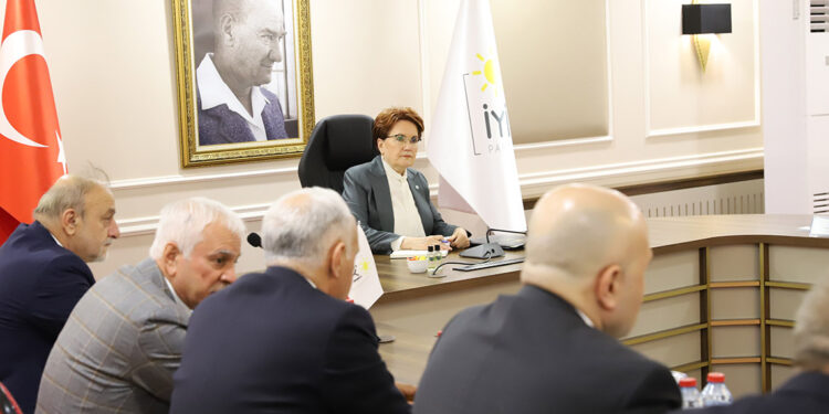 İYİ Parti'de olağanüstü kongre 27 Nisan'da