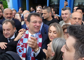 İmamoğlu memleketinde davul-zurnayla karşılandı