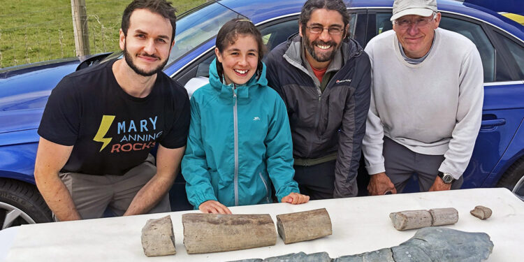 İngiliz kızın bulduğu fosilin, 202 milyon yaşında olduğu açıklandı