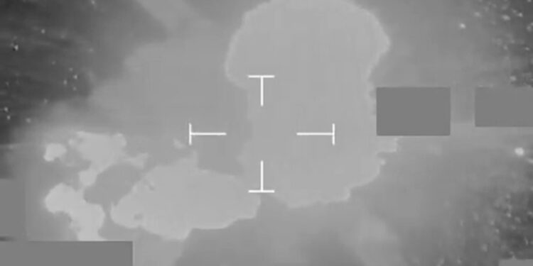 İngiltere, Irak'ta füze fırlatan roketatarı vurdu