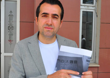 İsmi küçük harfle yazıldığı gerekçesiyle seçime itiraz etti