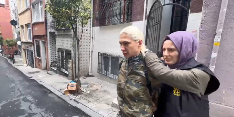 İstanbul'da fuhuş baskını: 6 gözaltı