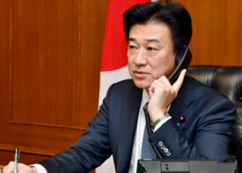 Japonya'da iki askeri helikopter eğitim sırasında düştü
