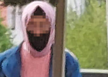 Kadın kıyafetiyle gezerek çocukları takip eden şüpheli yakalandı