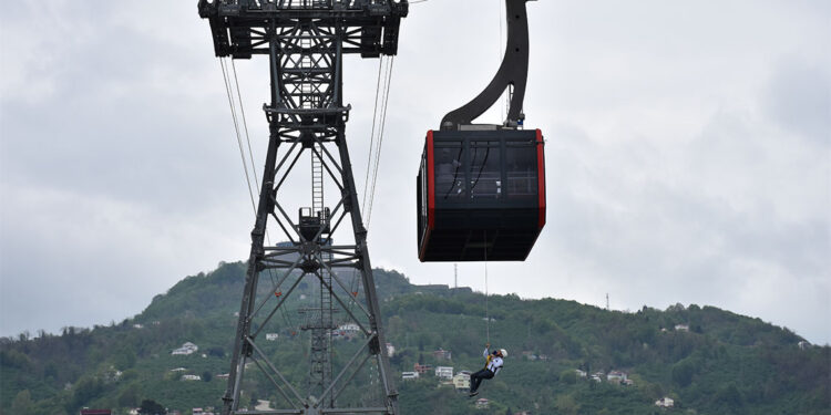 Karadeniz'in en uzun teleferiğinde tatbikat