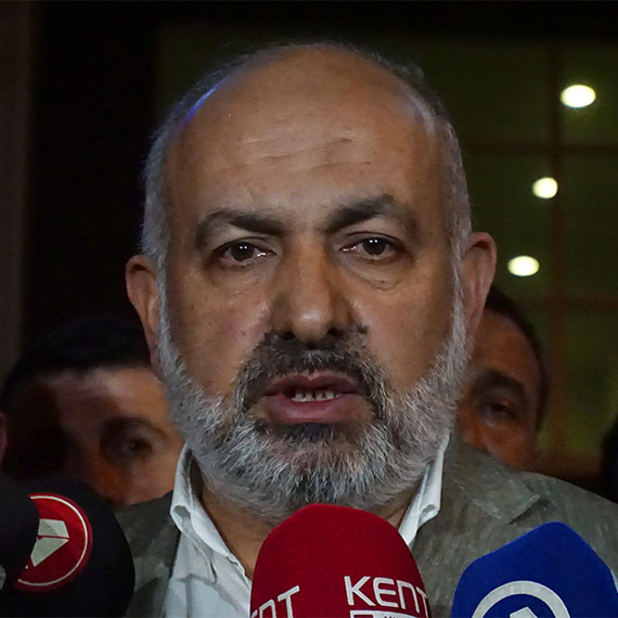 Kayserispor Başkanı Ali Çamlı, "Karşınızdaki amatör bir takım değil, bu ligin şampiyon takımı Trabzonspor. Olmayınca olmuyor. Kazanabilirdik ama kaybettik. Bundan sonra daha fazla çalışarak bu ligi tamamlayacağız. Kayserispor'un düşme gibi bir sıkıntısı yok" dedi.