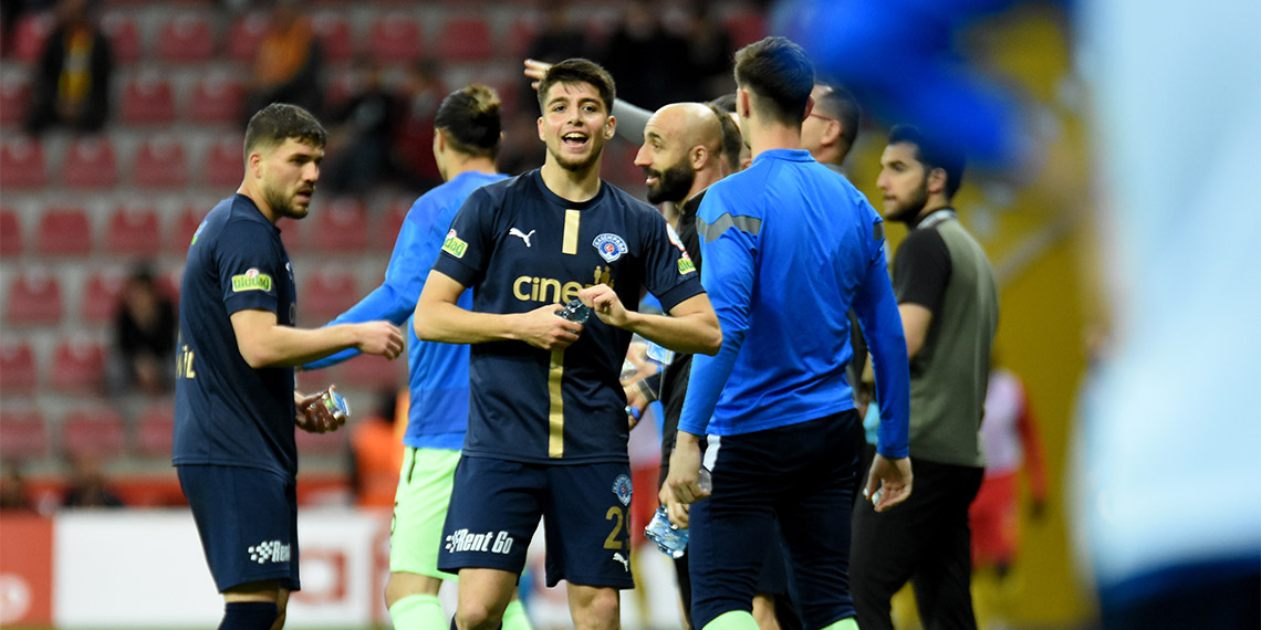 Kayserispor Kulübü Başkanı Ali Çamlı, "Yenseydik büyük avantaj elde edecektik. Alt sıralardakilerin yenilmesi bir tarafa bizim yenmemiz gerekiyordu, olmadı" dedi.