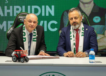Konyaspor Fahrudin Omerovic ile yollarını ayırdı
