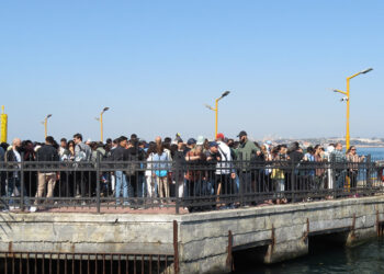 Kadıköy iskelesinde Bayram yoğunluğu