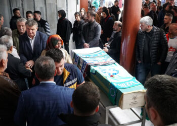 Kalp nakli sonrası hayatını kaybeden Esila, defnedildi
