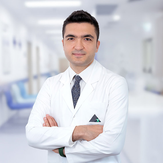 Nükleer Tıp Uzmanı Prof. Dr. Nalan Alan Selçuk ve Girişimsel Radyoloji Uzmanı Doç. Dr. Melih Topcuoğlu, karaciğer tümörlerinin ülkemizde de son yıllarda giderek arttığına işaret ederek hastaların yaşam beklentisinin artmasına fayda sağlayan radyoembolizasyon tedavisi hakkında bilgi verdi.