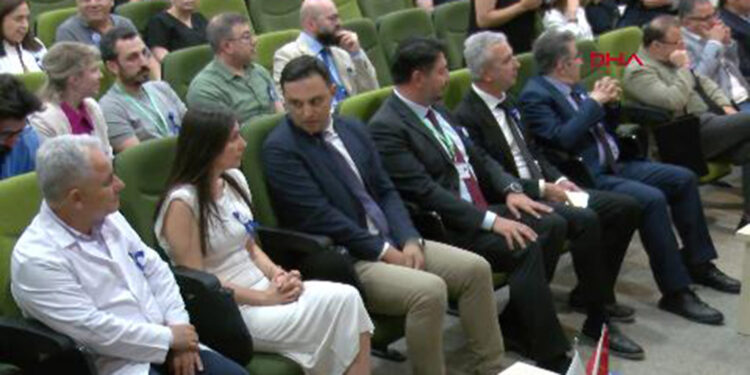 Kolon kanserlerinin yüzde 20'si ileri evrede geliyor