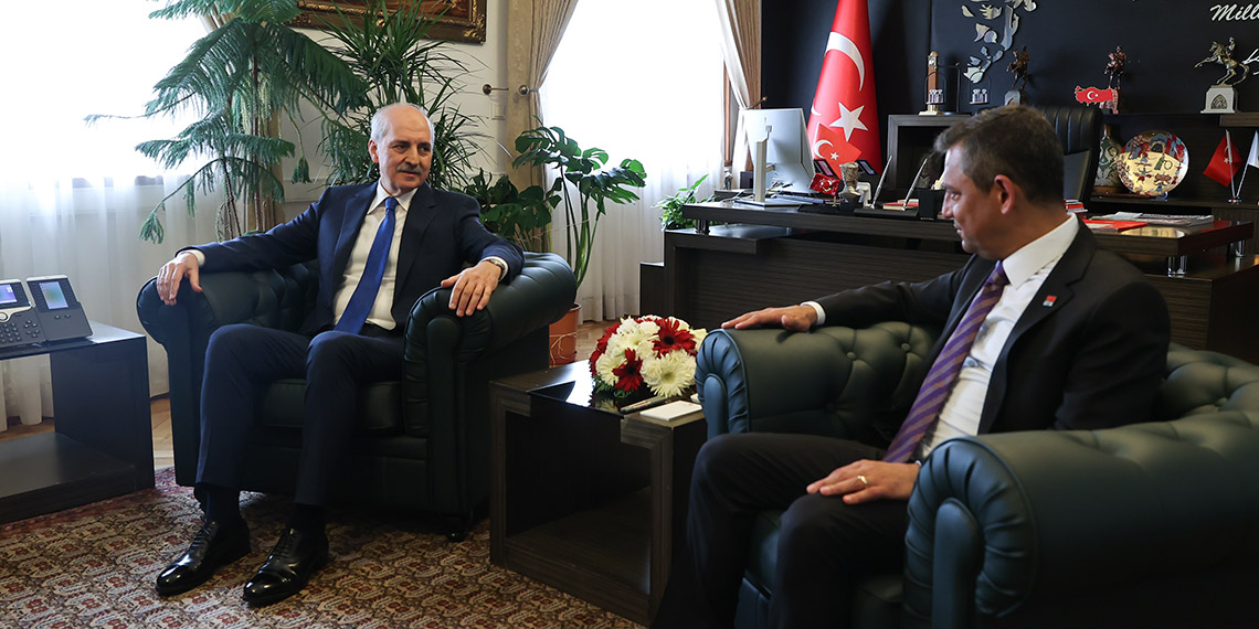 Kurtulmuş'tan Özgür Özel ile yeni Anayasa görüşmesi