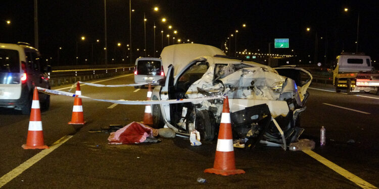 Kuzey Marmara Otoyolu'nda kaza: 2 ölü, 4 yaralı